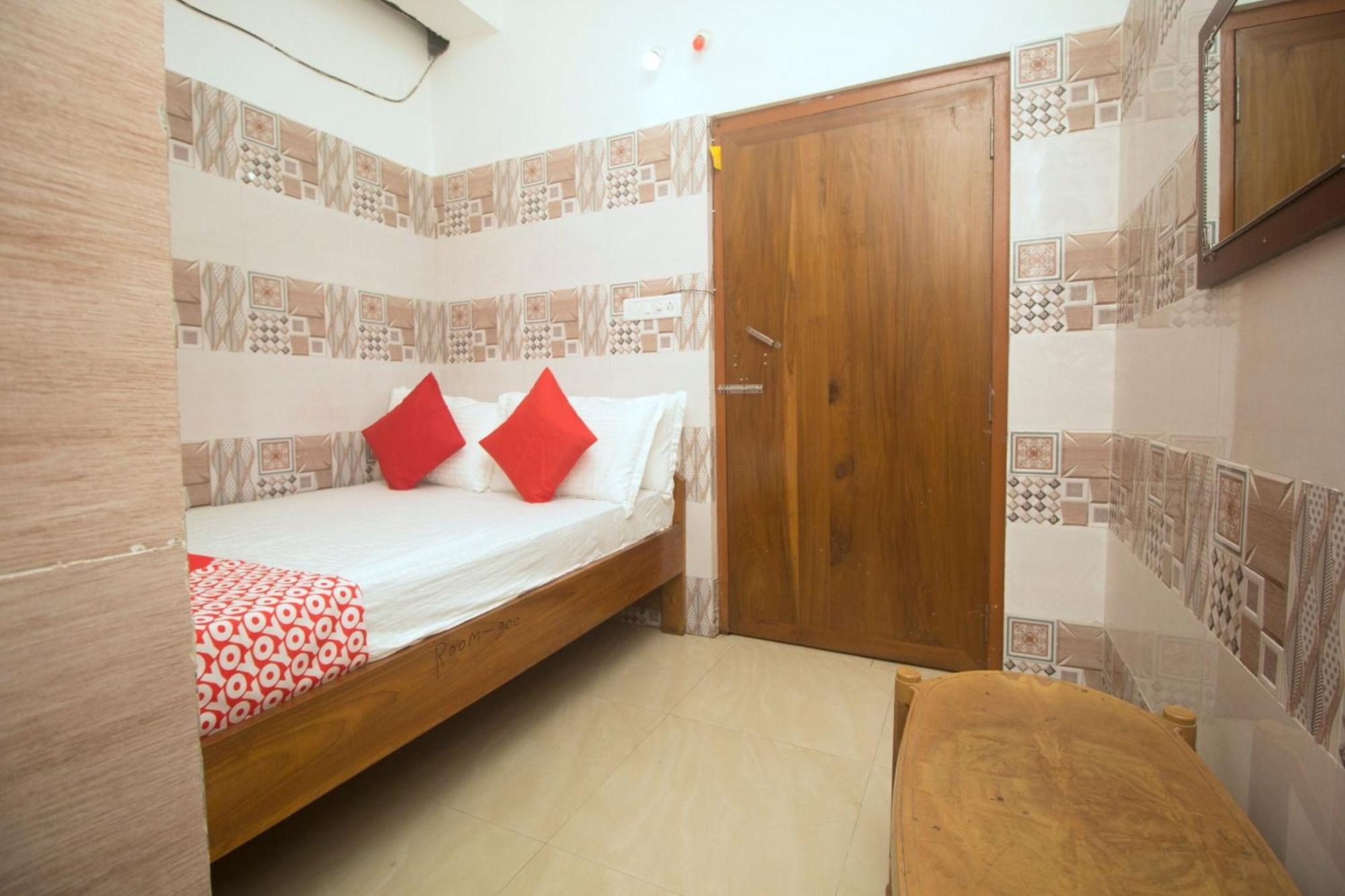Super Hotel O Kshounish Residency Māldah Exterior foto
