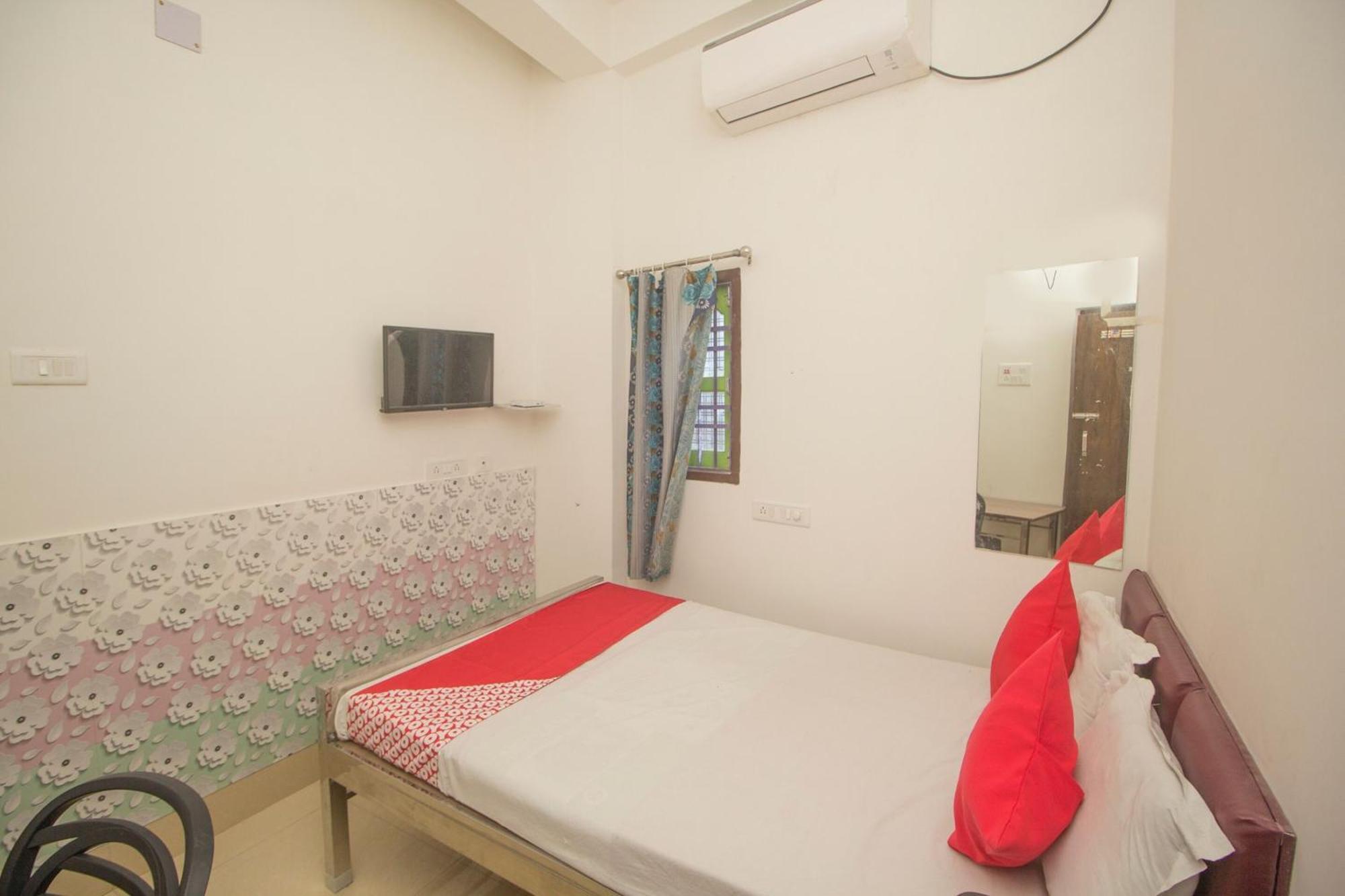 Super Hotel O Kshounish Residency Māldah Exterior foto